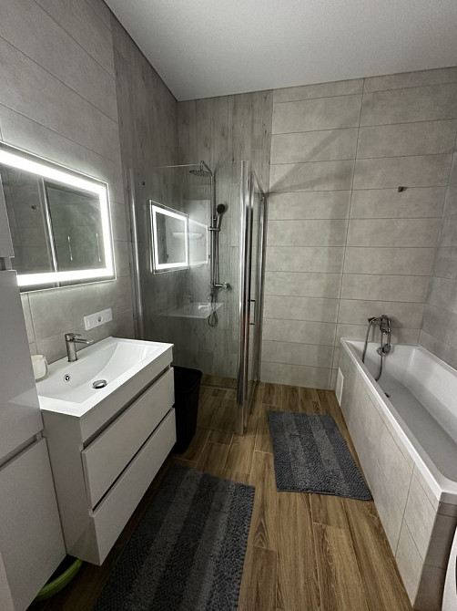 Здам в оренду квартиру 70 кв.м проспект Ужгород - изображение 1