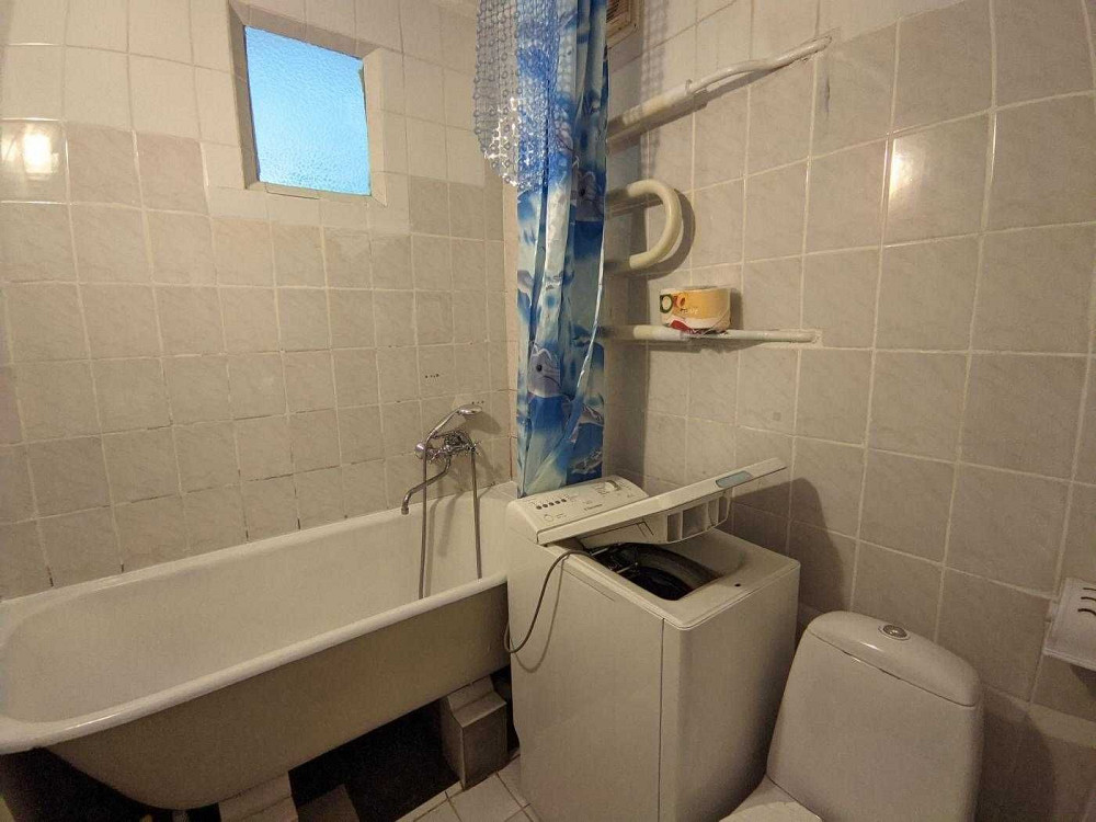 1-кім. з Меблями Та Технікою в Центрі (в р-ні БШ) Запоріжжя - зображення 2