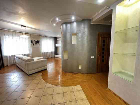 Оренда 4к квартира, вул. Архитектора Олега Петрова 1а Днепр