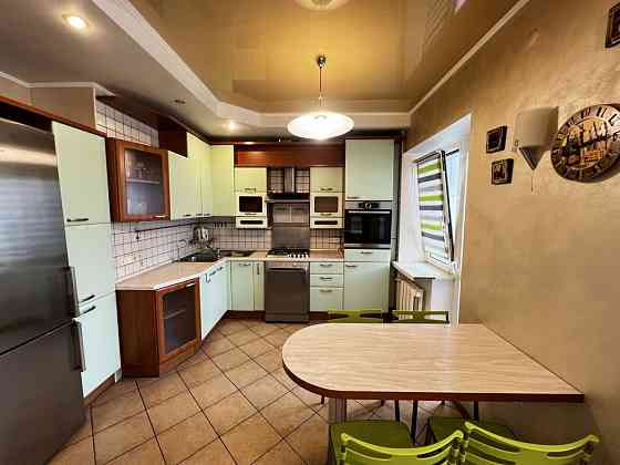 Оренда 4к квартира, вул. Архитектора Олега Петрова 1а Днепр