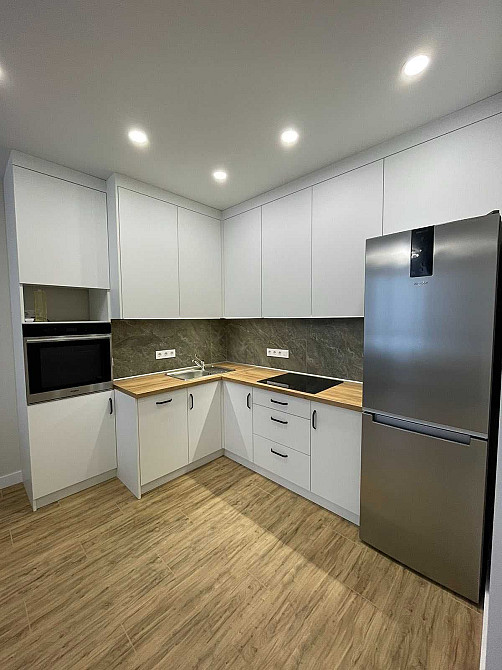 ПРОСТОРА 1-К квартира (40м2) ЖК Варшавський вул. О.Олеся Киев - изображение 1