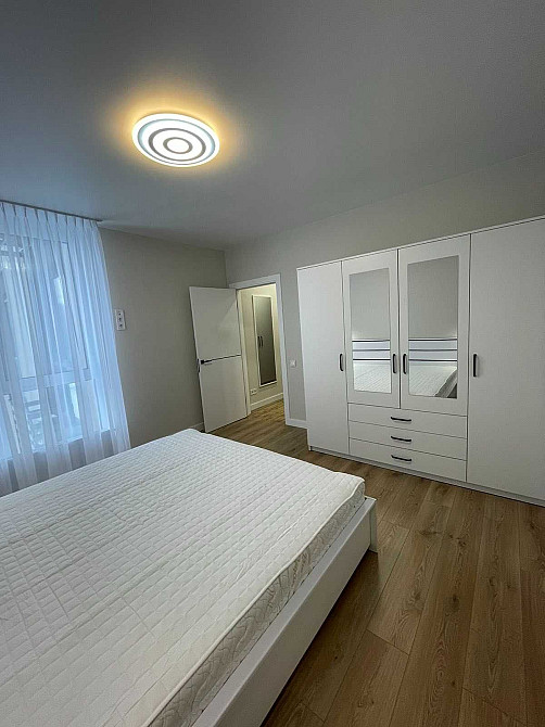 ПРОСТОРА 1-К квартира (40м2) ЖК Варшавський вул. О.Олеся Киев - изображение 8