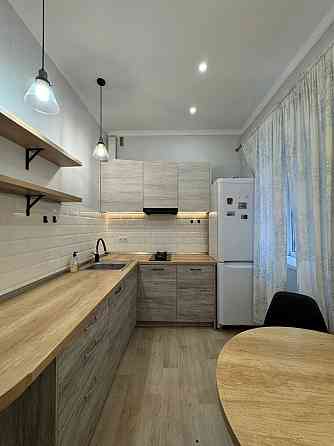 Старокозацкая бывшая комсомольская центр рядом парк и кирова поля Днепр