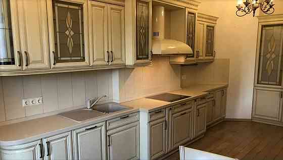 Центр. Дворівнева. Бесарабка. Хрещатик. 4-кім.  265 метрів. Киев