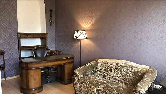 Центр. Дворівнева. Бесарабка. Хрещатик. 4-кім.  265 метрів. Киев