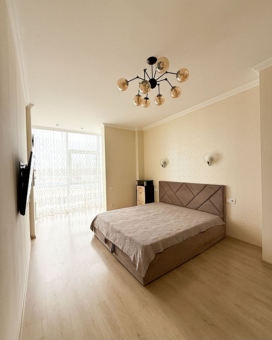 Сдам 1 к кв 12 Жемчужина  на Малиновского 18б/ Люст дор/ Парк Горького Одесса - изображение 1