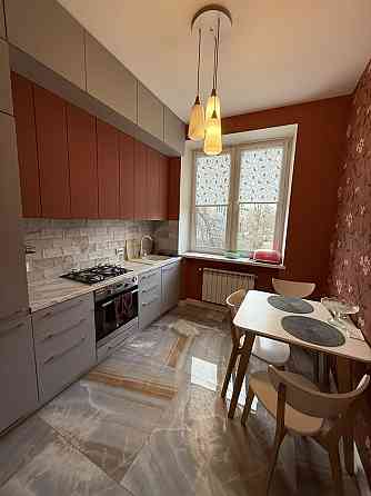 Аренда без коміссії 2 к вартира Каденюка 2/35 (Дарницька площа) Киев