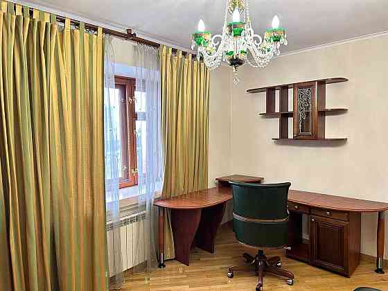 оренда три кімнати 97м 6-й поверх метро Позняки Харківська Киев