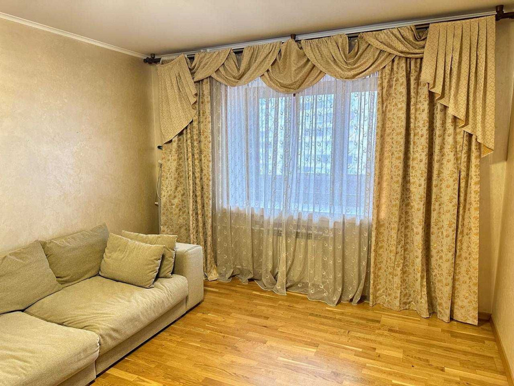 оренда три кімнати 97м 6-й поверх метро Позняки Харківська Киев - изображение 1