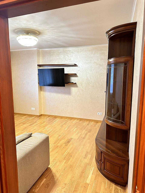 оренда три кімнати 97м 6-й поверх метро Позняки Харківська Киев - изображение 2