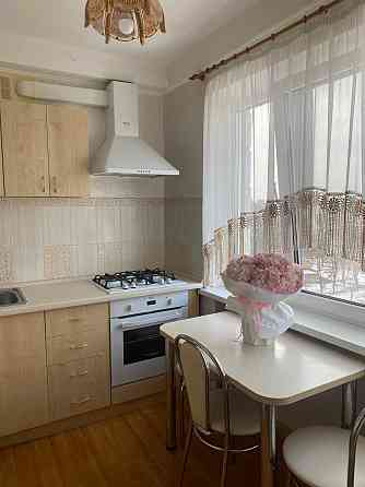 Здам трехкімнатну квартиру на вул.Мілютенка 28А,Лисовий масив Киев