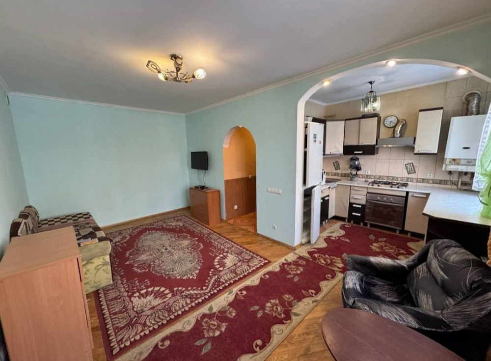 Терміново здам 2-о кімнатну квартиру у Центрі,7 хв до ТРЦ Конкорд Полтава - изображение 1