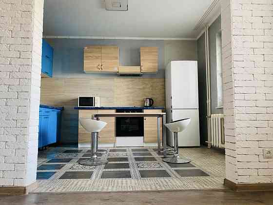 Без комісіі. Довгострокова оренда великоі трикімнатноі квартири 130м Киев