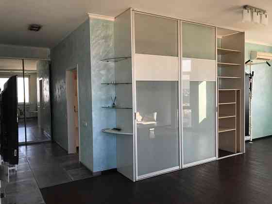 Оболонь, Володимира Івасюка просп. (Героїв Сталінграду), 4а Киев