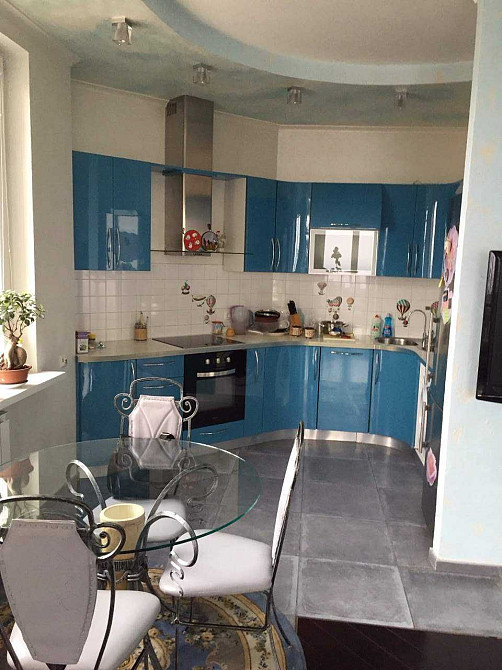 Оболонь, Володимира Івасюка просп. (Героїв Сталінграду), 4а Киев - изображение 1