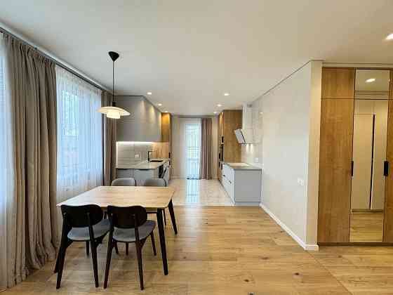 Оренда просторої 2 кім. квартири + кухня-студія пр. Чорновола - АШАН Львов