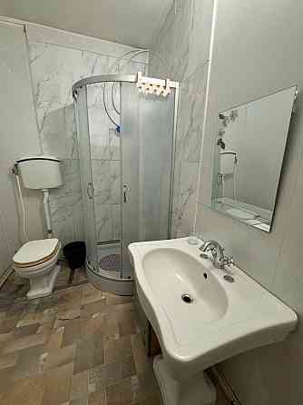 1 комнатная  р-н Аэропорта . Двор , мангал, место под авто Черновцы