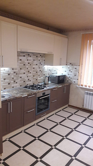 Сучасна квартира на Таврійському . Автономне опалення . Херсон - изображение 1