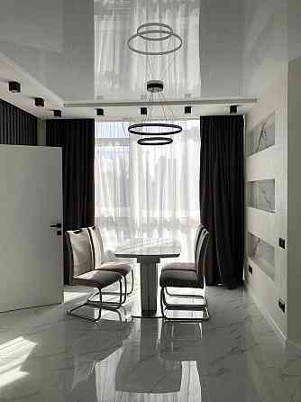 ЖК Французський квартал 2 вул. Джона Маккейна 3-к 85м2 на 4 поверсі Киев