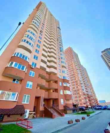 Аренда 1-К квартиры метро  Позняки  ТРЦ Пирамида ул.Крушельницкой 15 Киев