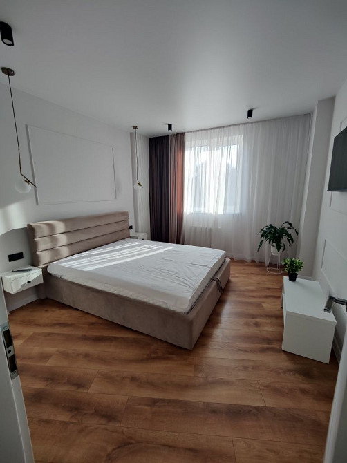 1к ЖК Над Бугом Центр Хмельницкий - изображение 1