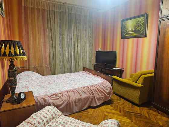 Сдам свою трехкомнатную квартиру возле метро "Левада" Харьков