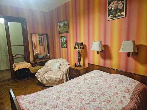 Сдам свою трехкомнатную квартиру возле метро "Левада" Харьков