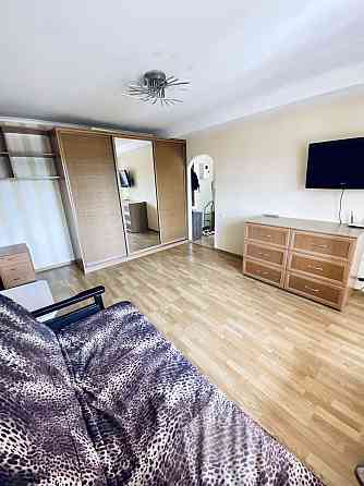 Оренда 1к 36м2 Кирилівська 127 Куренівський ринок Киев