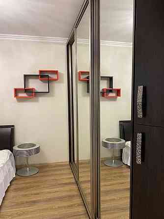 Здається трикімнатна квартира. шосе Харківське, 148, метро Позняки Киев