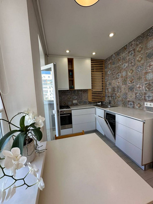 Оренда стильної 1-кім. квартири-студії в ЖК Піонерський квартал Вишневое - изображение 2