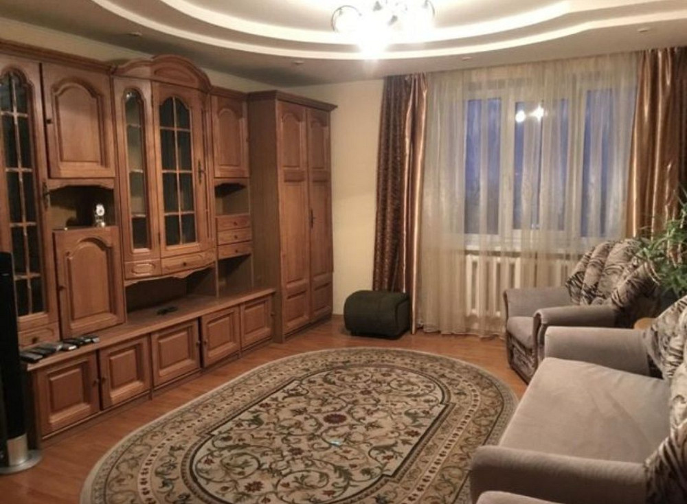 Оренда 4-х кімнатної квартири в самому центрі міста Черкассы - изображение 1