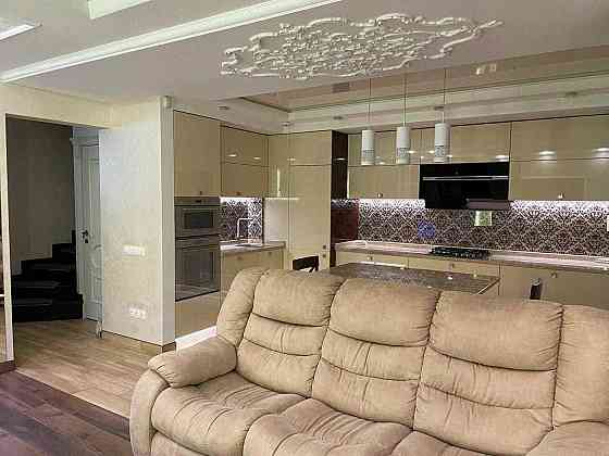 Оренда 3-к пентхаусу по вул. Княгині Ольги, Франківський район Львов