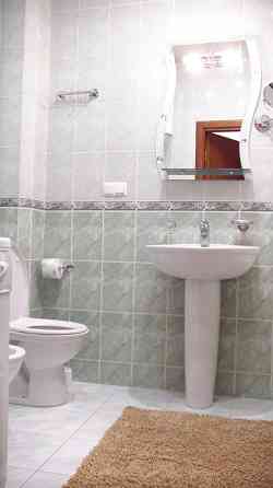 Здається 2-х кімн квартира, пров. Євгена Гуцала, 3 (м. Печерська 5хв.) Киев