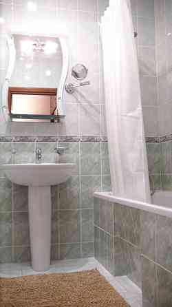 Здається 2-х кімн квартира, пров. Євгена Гуцала, 3 (м. Печерська 5хв.) Киев