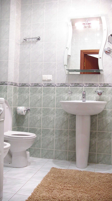 Здається 2-х кімн квартира, пров. Євгена Гуцала, 3 (м. Печерська 5хв.) Киев - изображение 1