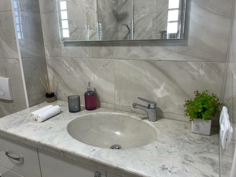 ‼️Оренда вишуканої 1 кімнатної квартири в самісінькому центрі міста Ровно - изображение 6