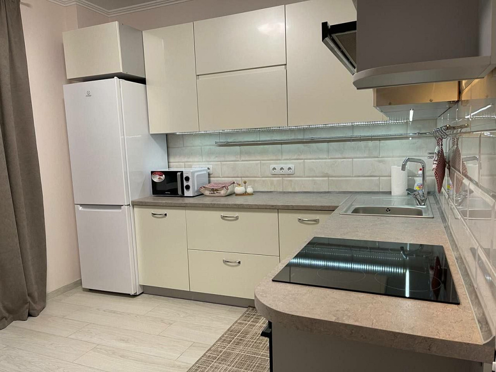 ‼️Оренда вишуканої 1 кімнатної квартири в самісінькому центрі міста Ровно - изображение 2