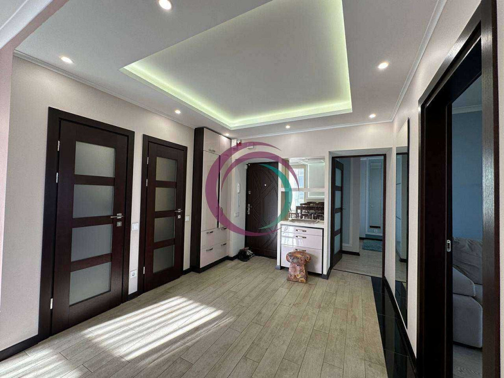 Оренда сучасної 3-к. квартири вул. Довженка Ивано-Франковск - изображение 7