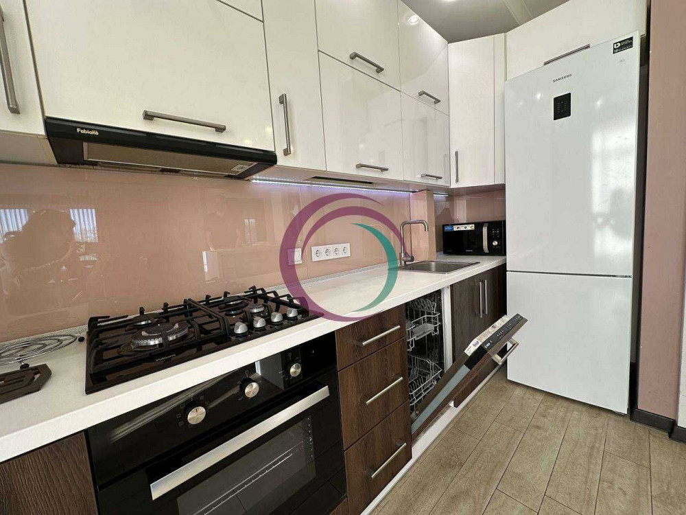 Оренда сучасної 3-к. квартири вул. Довженка Ивано-Франковск - изображение 4