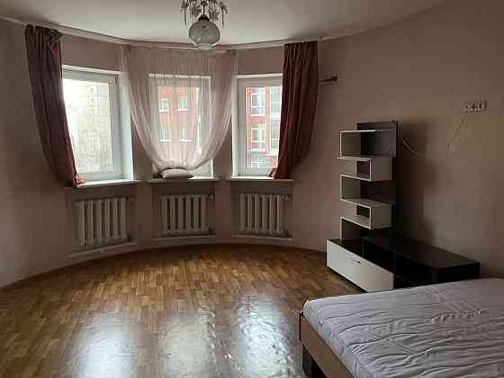 Метро пішки. Оренда трикімнатної квартири в Києві Київ