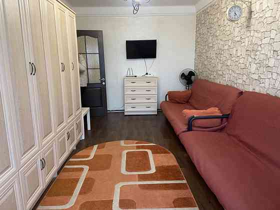 Отличная 2-к раздельная, м Нивки 5 мин идти Киев