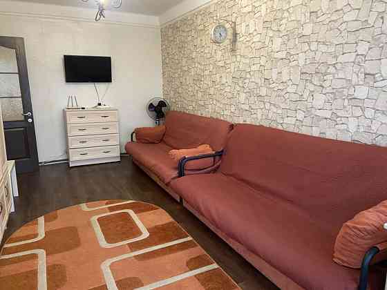 Отличная 2-к раздельная, м Нивки 5 мин идти Киев