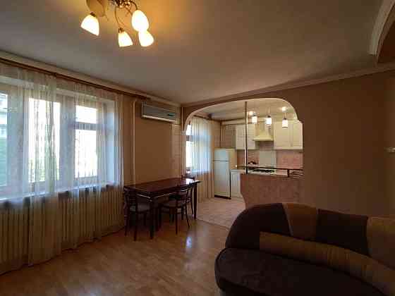 ХОЗЯЙКА! Сдам 2-х ком. м. Научная, кирпичный дом Харьков