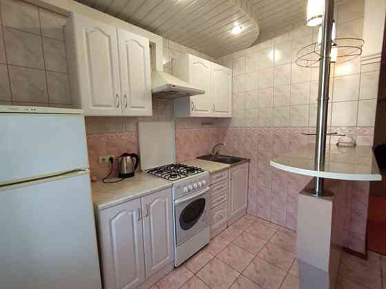 ХОЗЯЙКА! Сдам 2-х ком. м. Научная, кирпичный дом Харьков