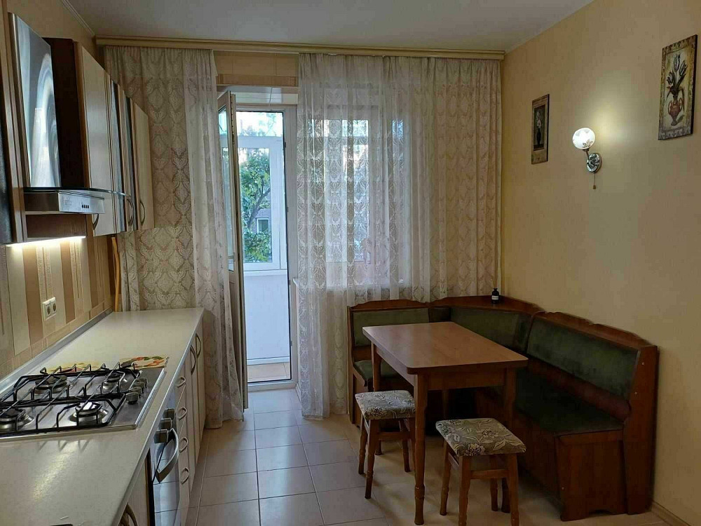 Поділ 1к квартира Введеська 29/58 Контрактова пл Киев - изображение 1