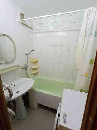 Продаж 1-ї квартири 38кв пр. Оболонський 28Б ( метро Мінська - 600 м) Киев