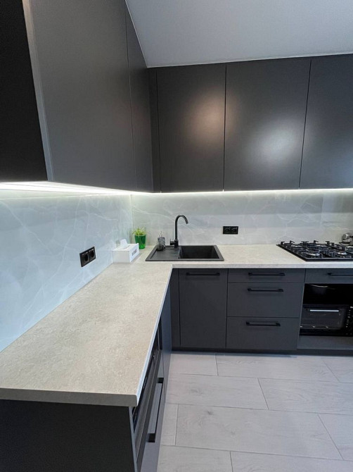 Продаю 3 комнатную квартиру (Е.ремонт) Ракетка,Центр Николаев - изображение 3