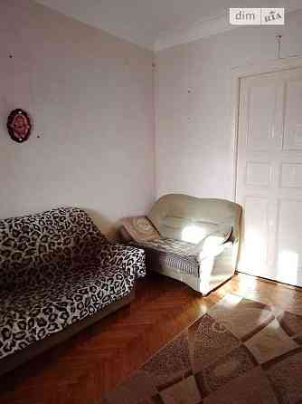 Срочно продажа 2 к квартиры,58 кв м, Дарницкий район,сталинка Киев