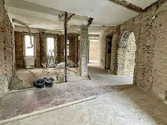 Льва Толстого 25, 4-кім. квартира 170м2 під ремонт. Без комісії! Киев