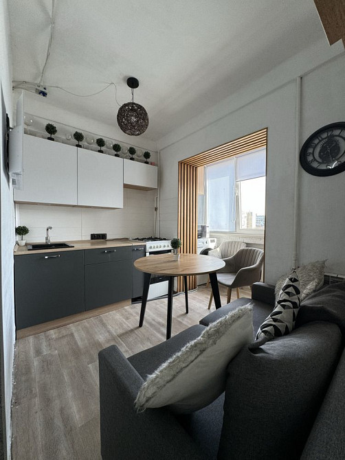 Миколайчука 6 (Серафимовича) Березняки Русанівка поряд Лівобережна Киев - изображение 1